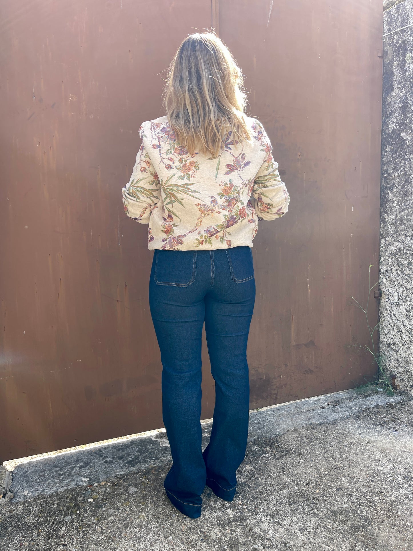 BOMBER FLORAL COM APLICO