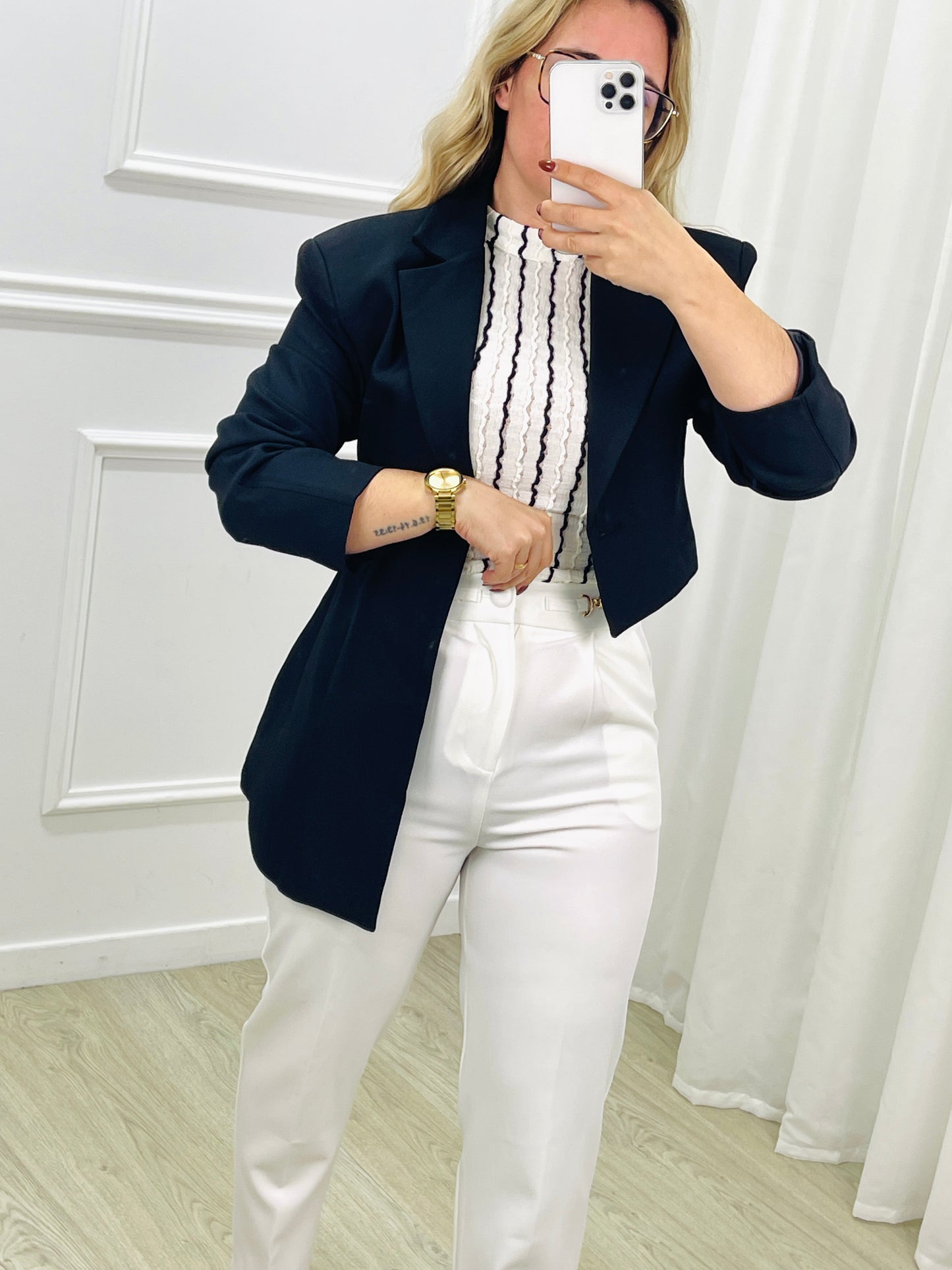 BLAZER ASSIMÉTRICO PRETO MOCHY