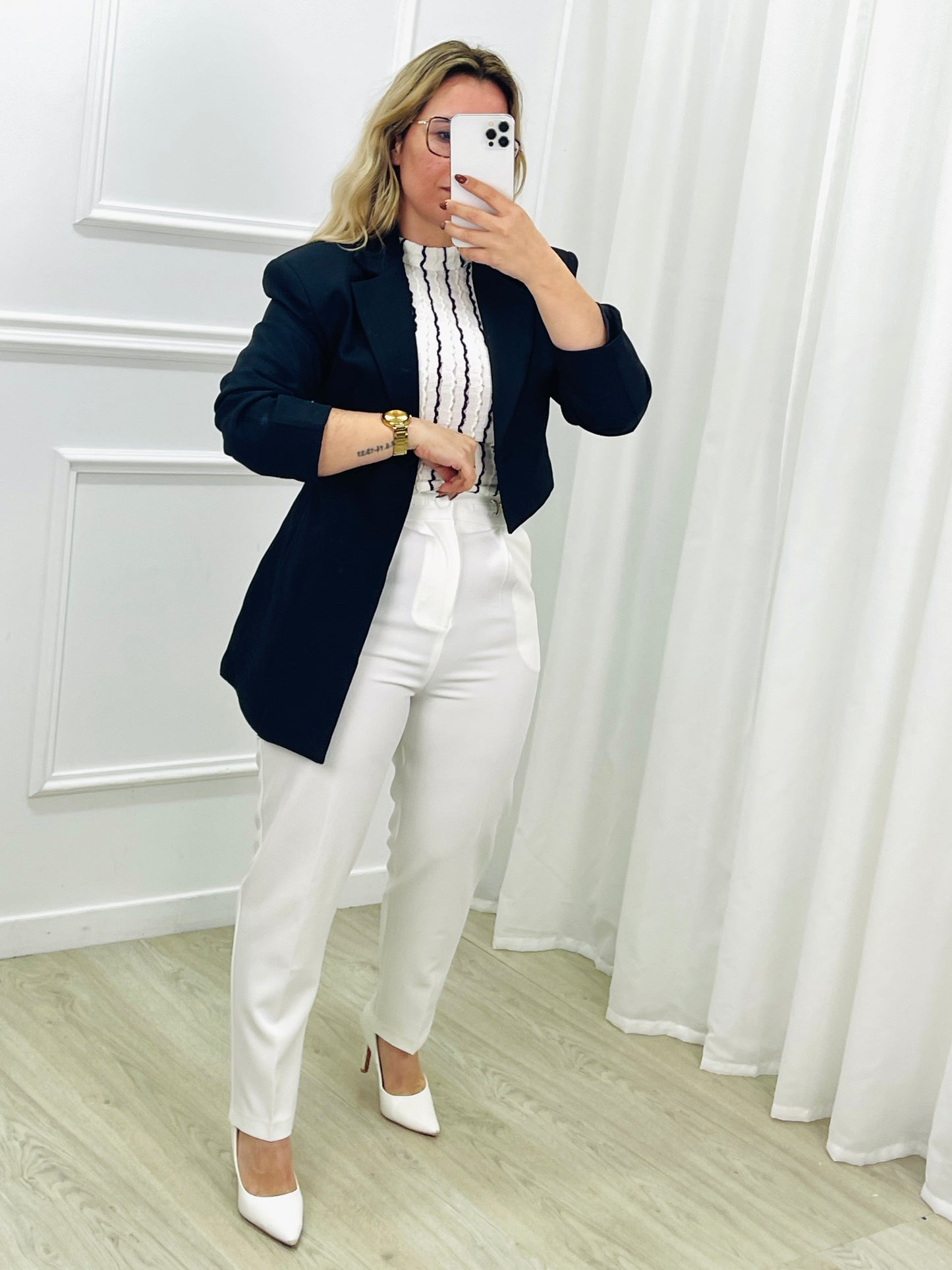 BLAZER ASSIMÉTRICO PRETO MOCHY
