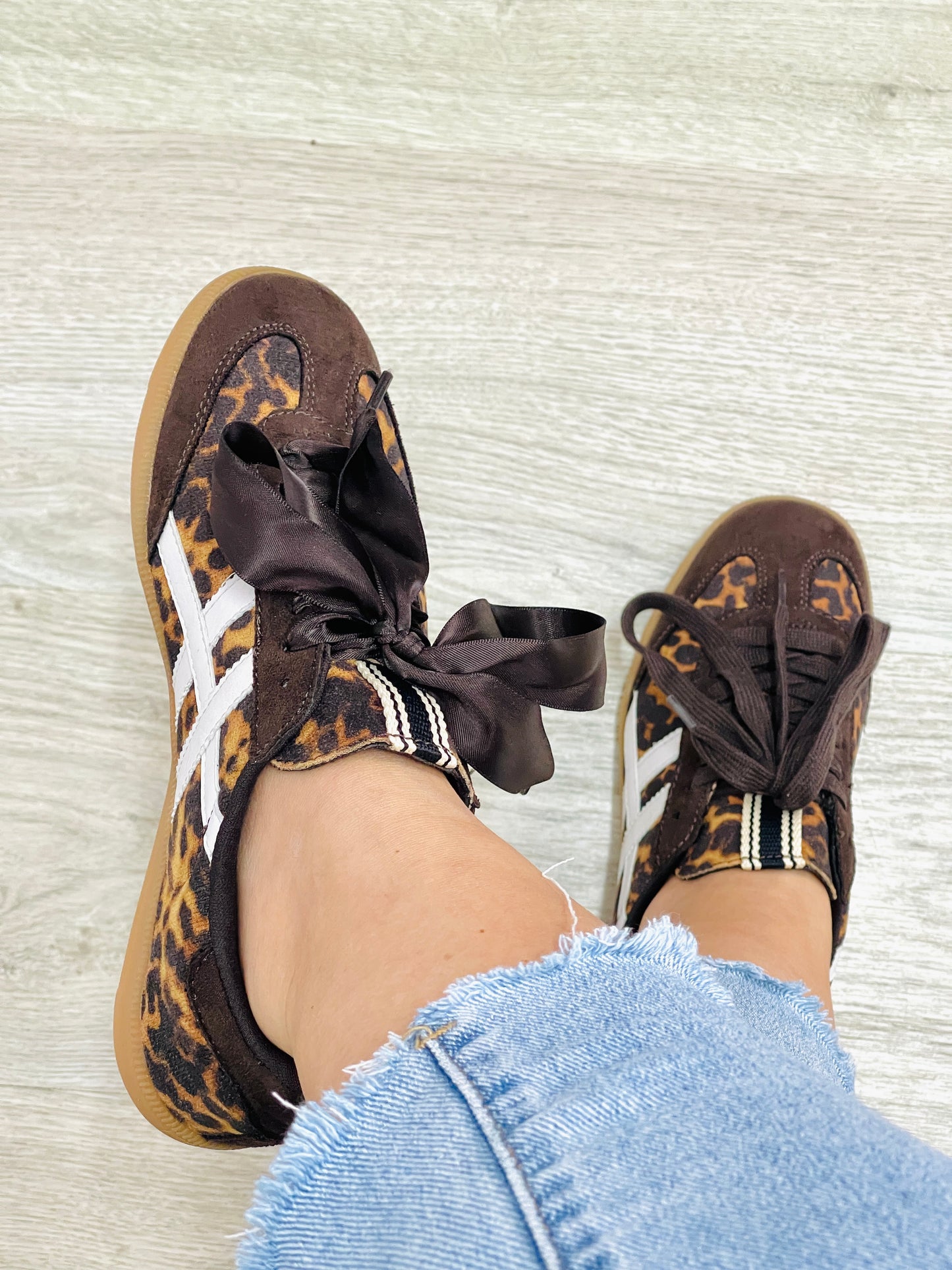 SAPATILHA LEOPARDO CORINA