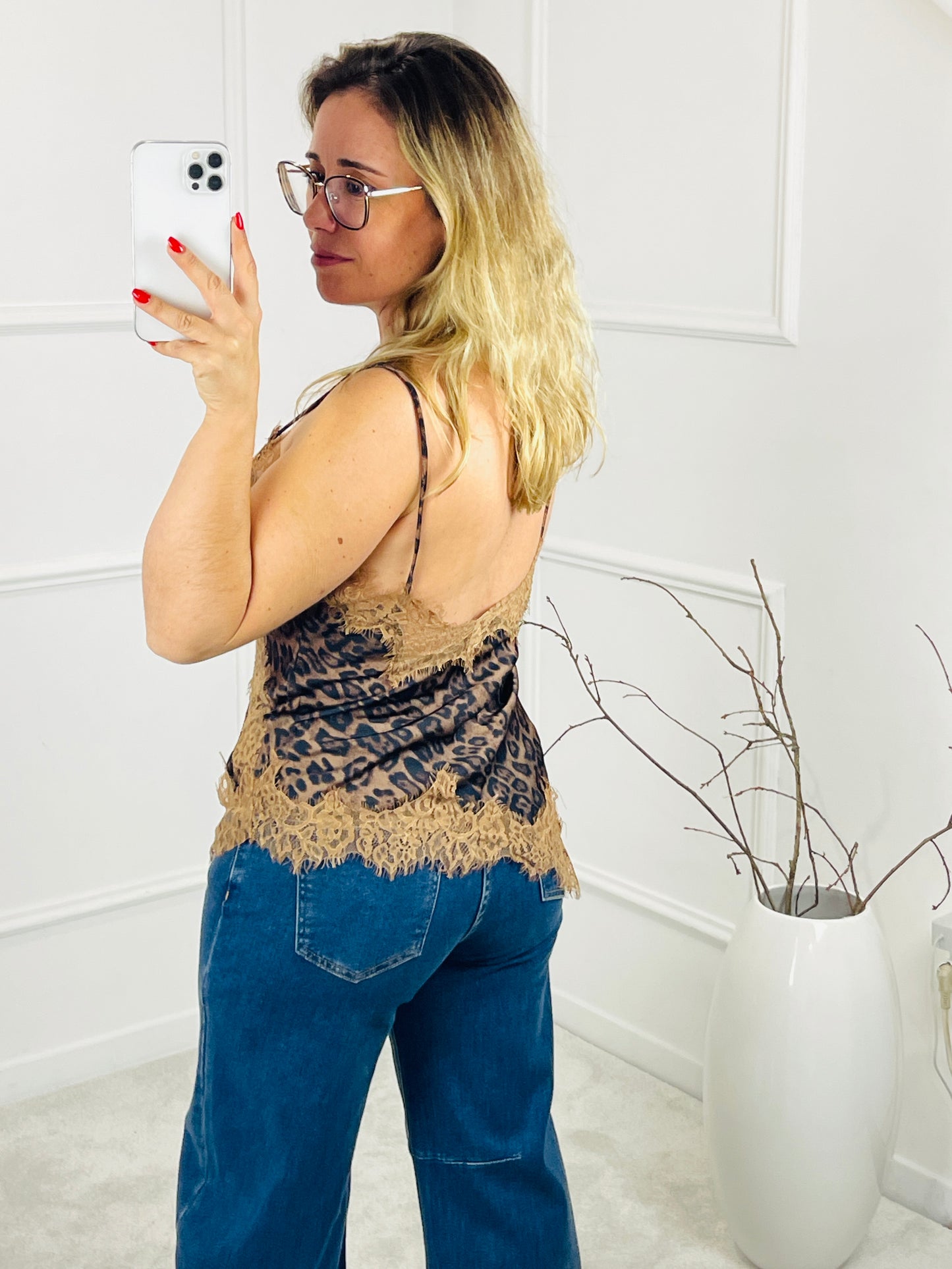 BLUSA CETIM LEOPARDO COM RENDA