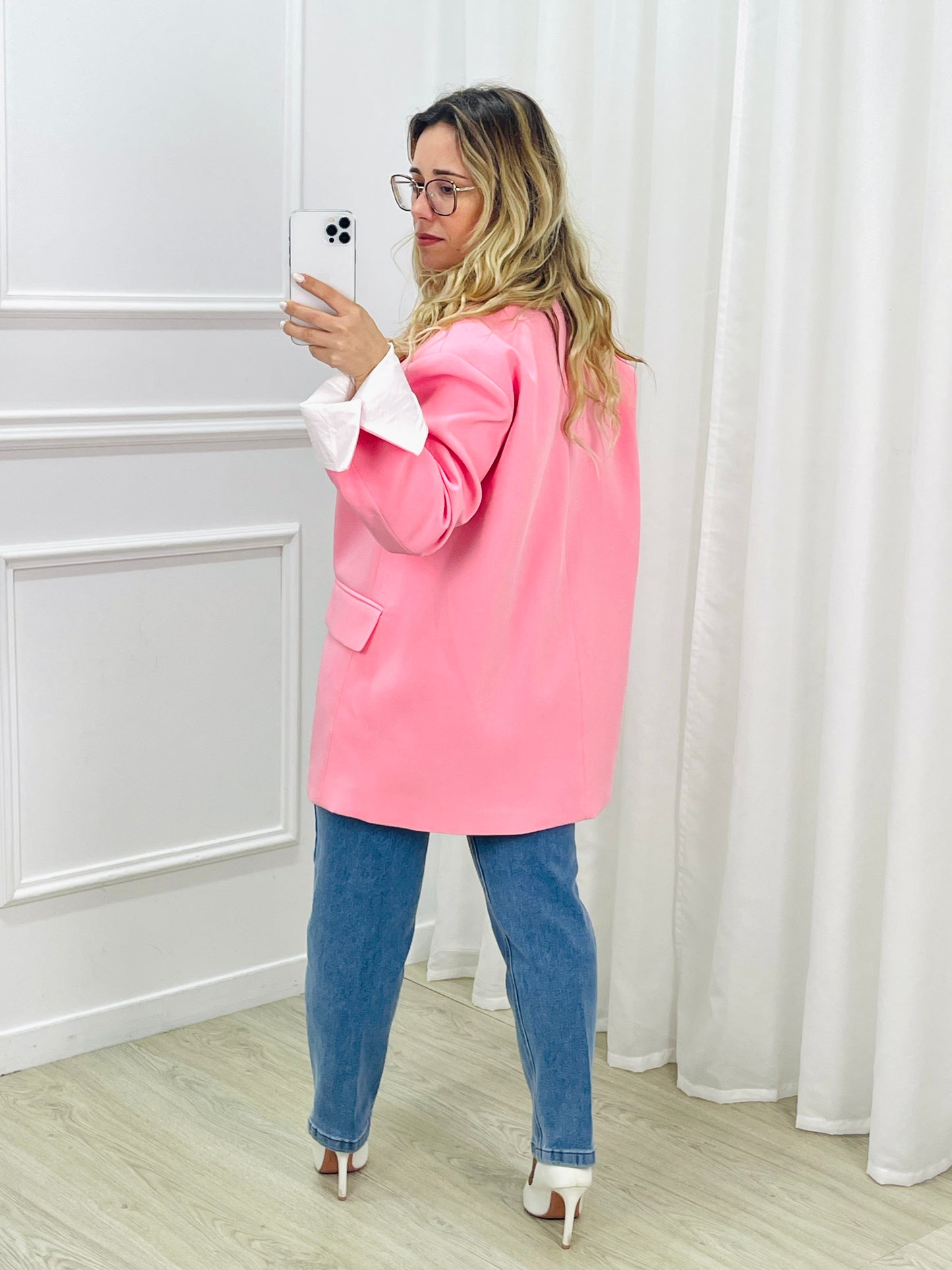 BLAZER OVERSIZED DETALHE MANGA ROSA