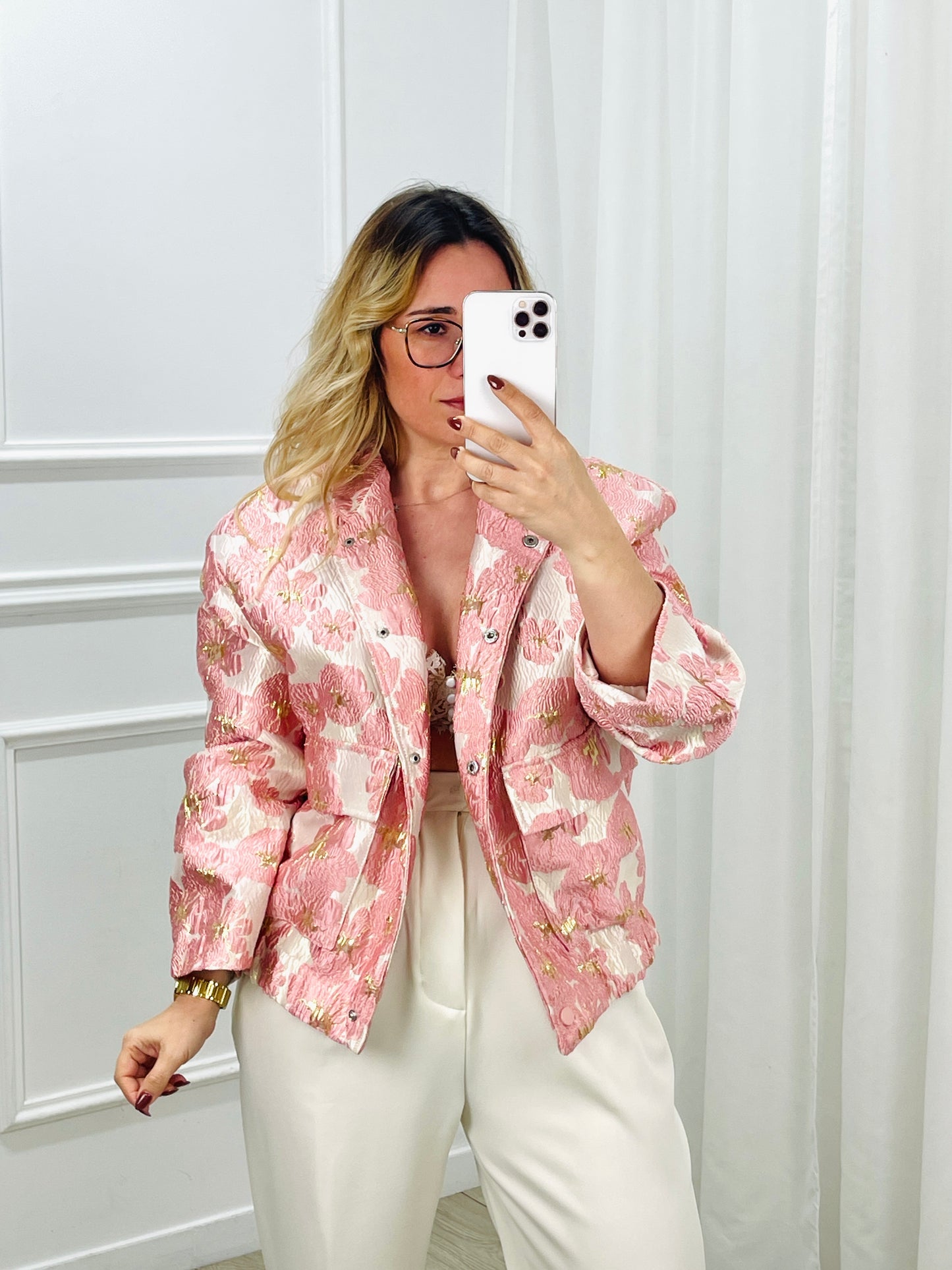 BOMBER BORDADO ROSA