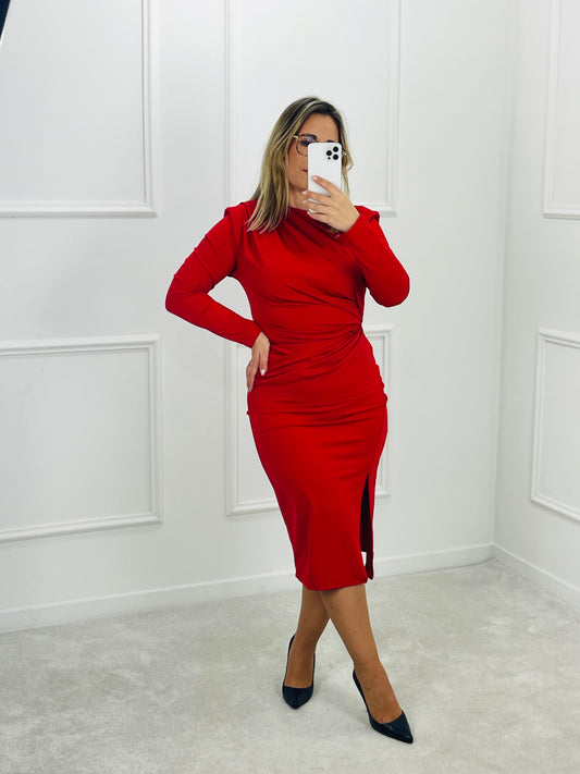 VESTIDO MIDI VERMELHO COM OMBREIRAS MARCADAS