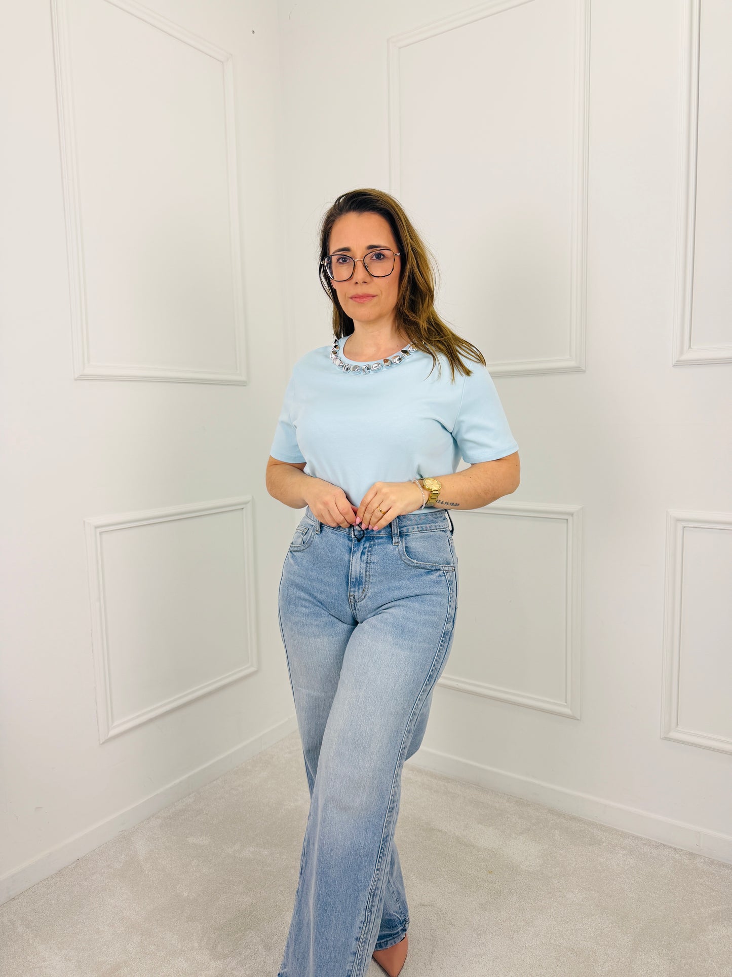 TSHIRT AZUL DETALHE PRATA