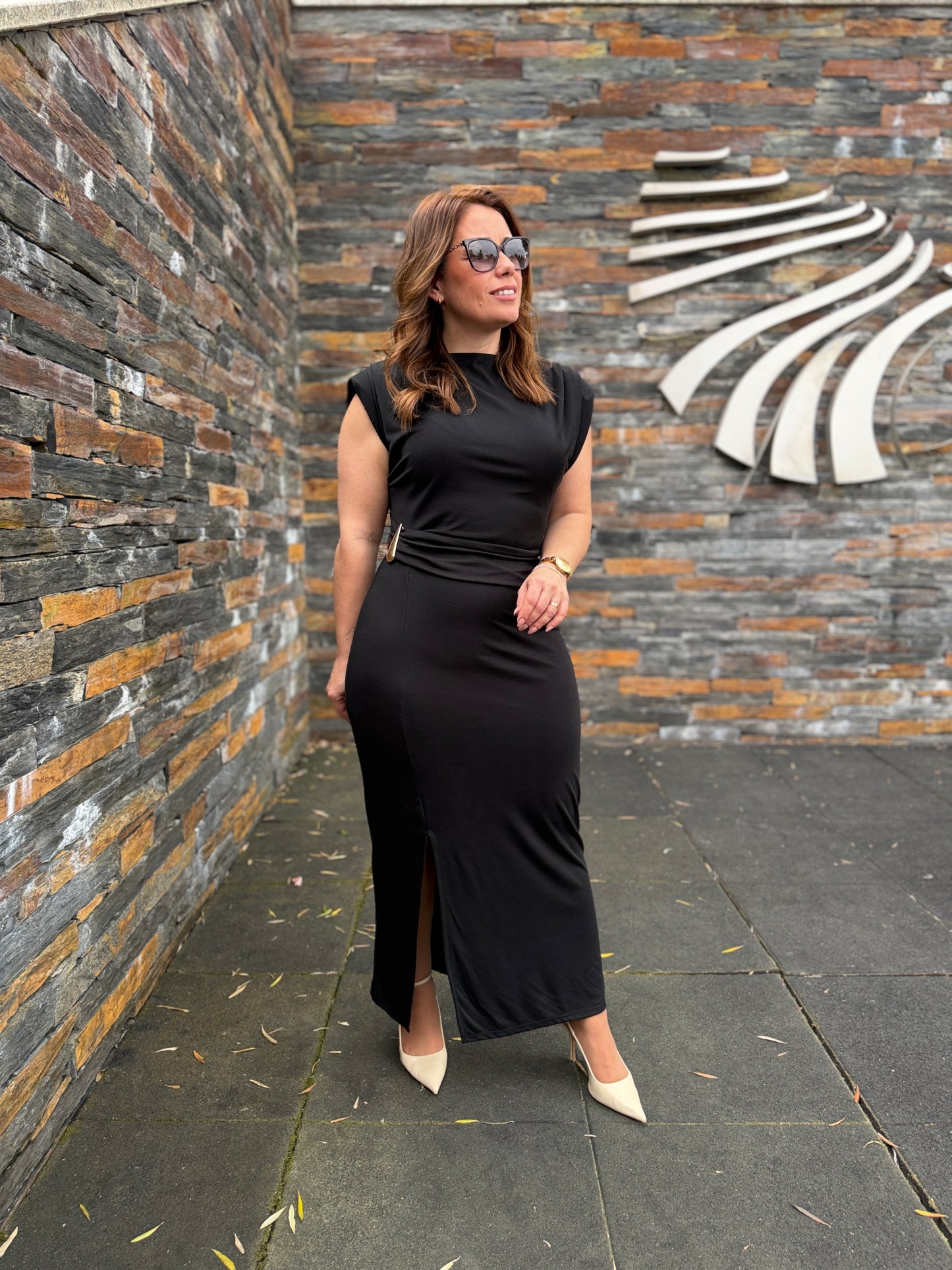 VESTIDO MIDI DETALHE GOLD