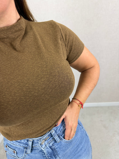 Camisola Básica Meia Gola