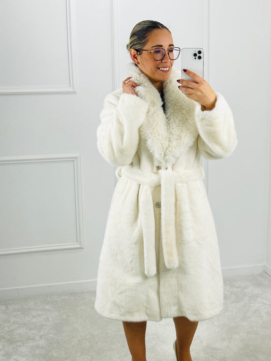 CASACO DE PELO 3/4 BRANCO COM CINTO
