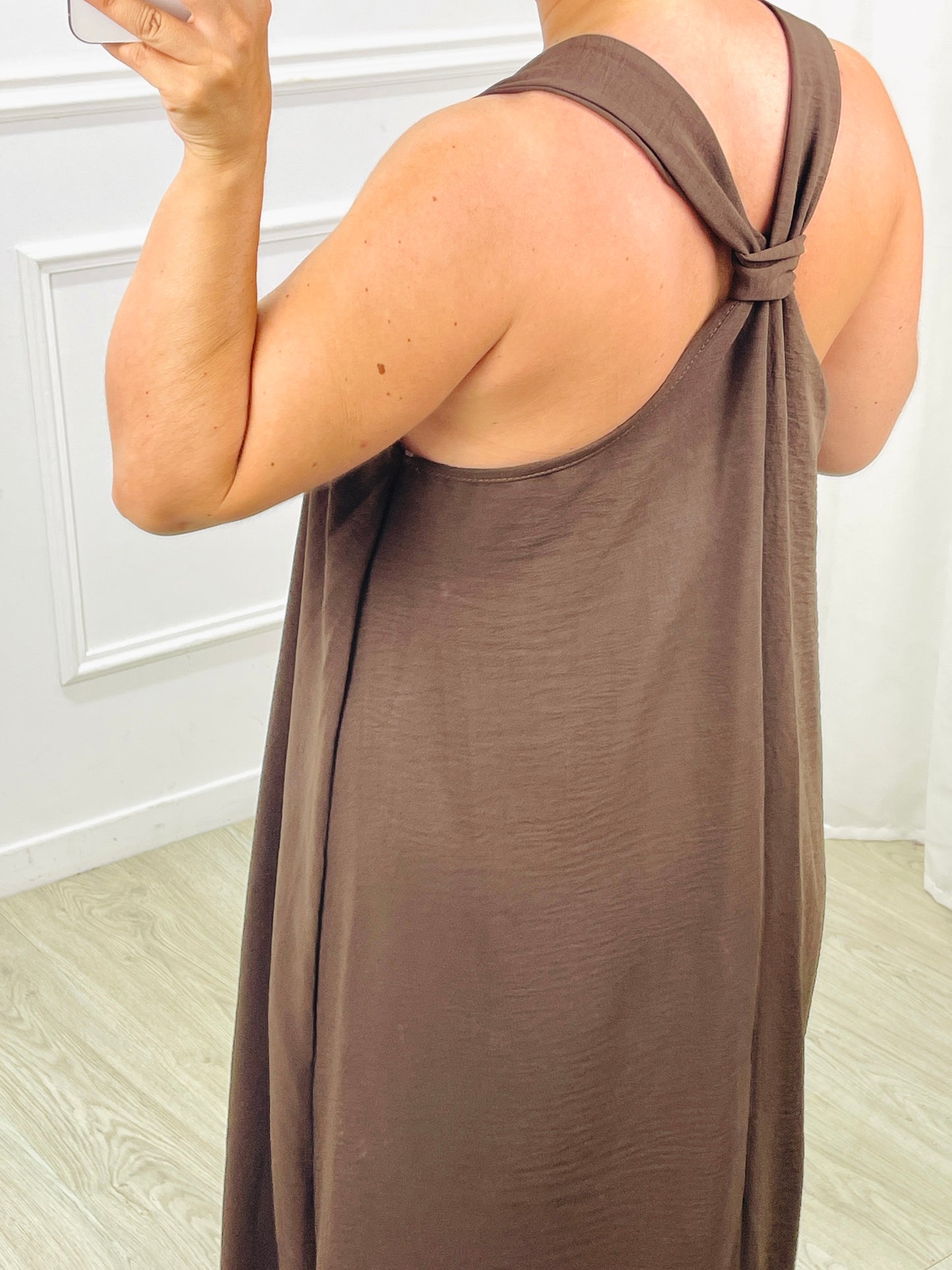 VESTIDO FLUÍDO DECOTE CRUZADO
