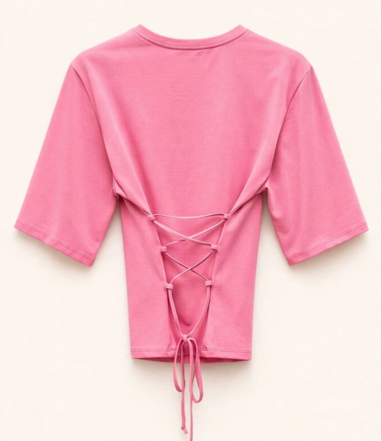 T-shirt Detalhe Cruzado Costas