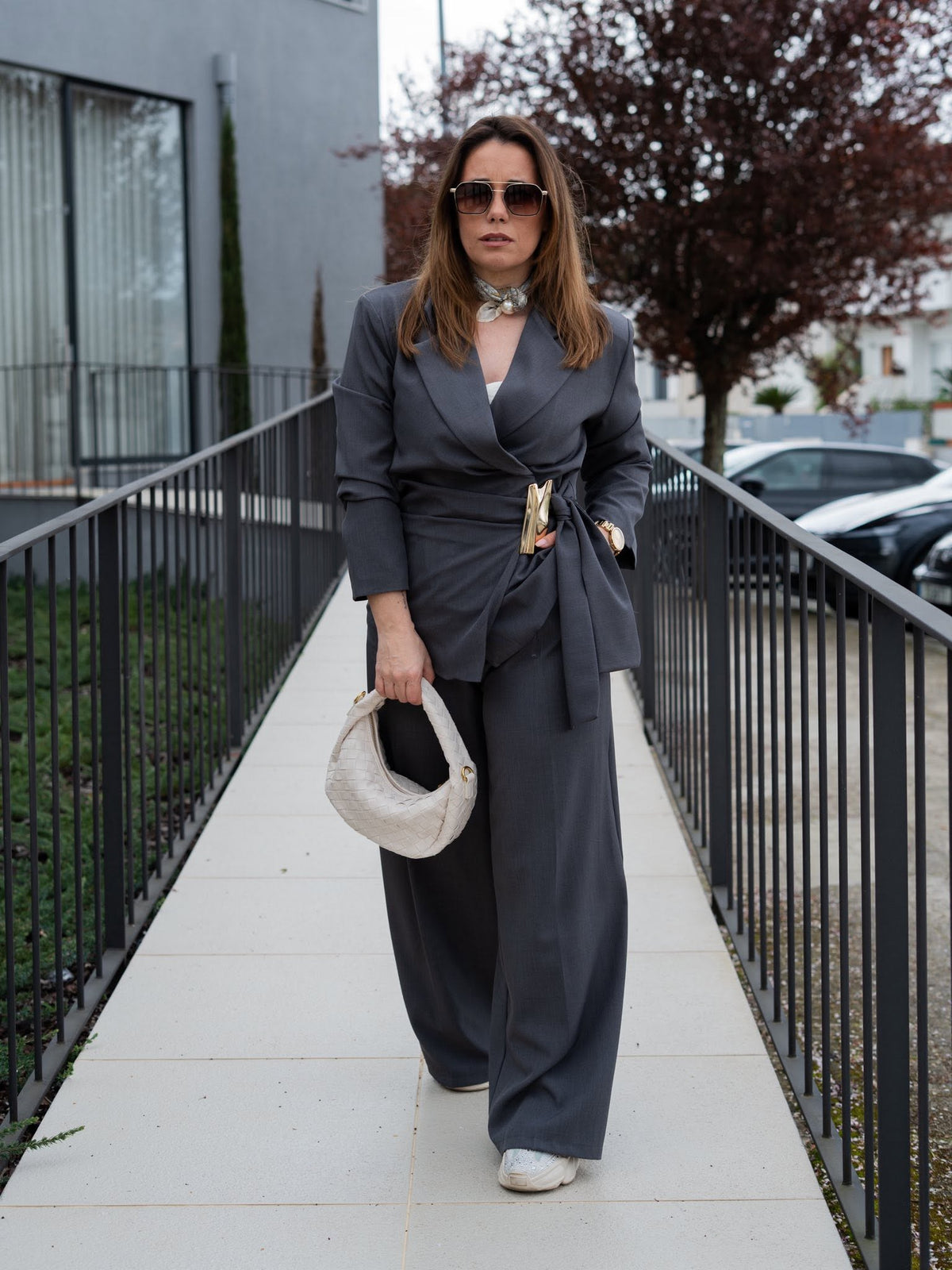 Conjunto Blazer e Calças Bege