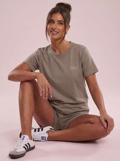 CONJUNTO TSHIRT E CALÇÃO