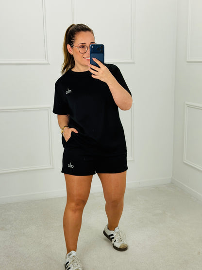 CONJUNTO TSHIRT E CALÇÃO