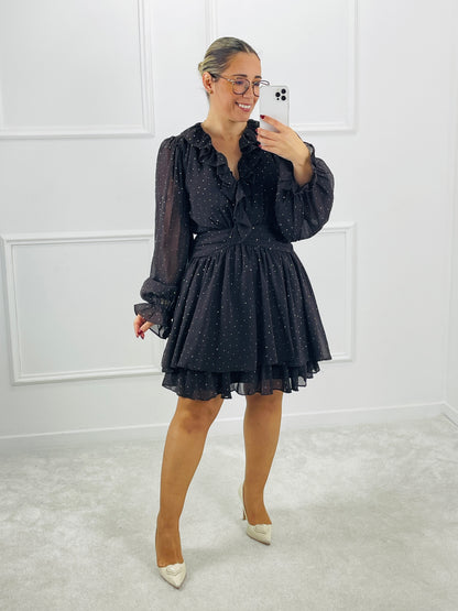 VESTIDO CURTO CASTANHO CHOCOLATE COM FOLHOS E BRILHOS