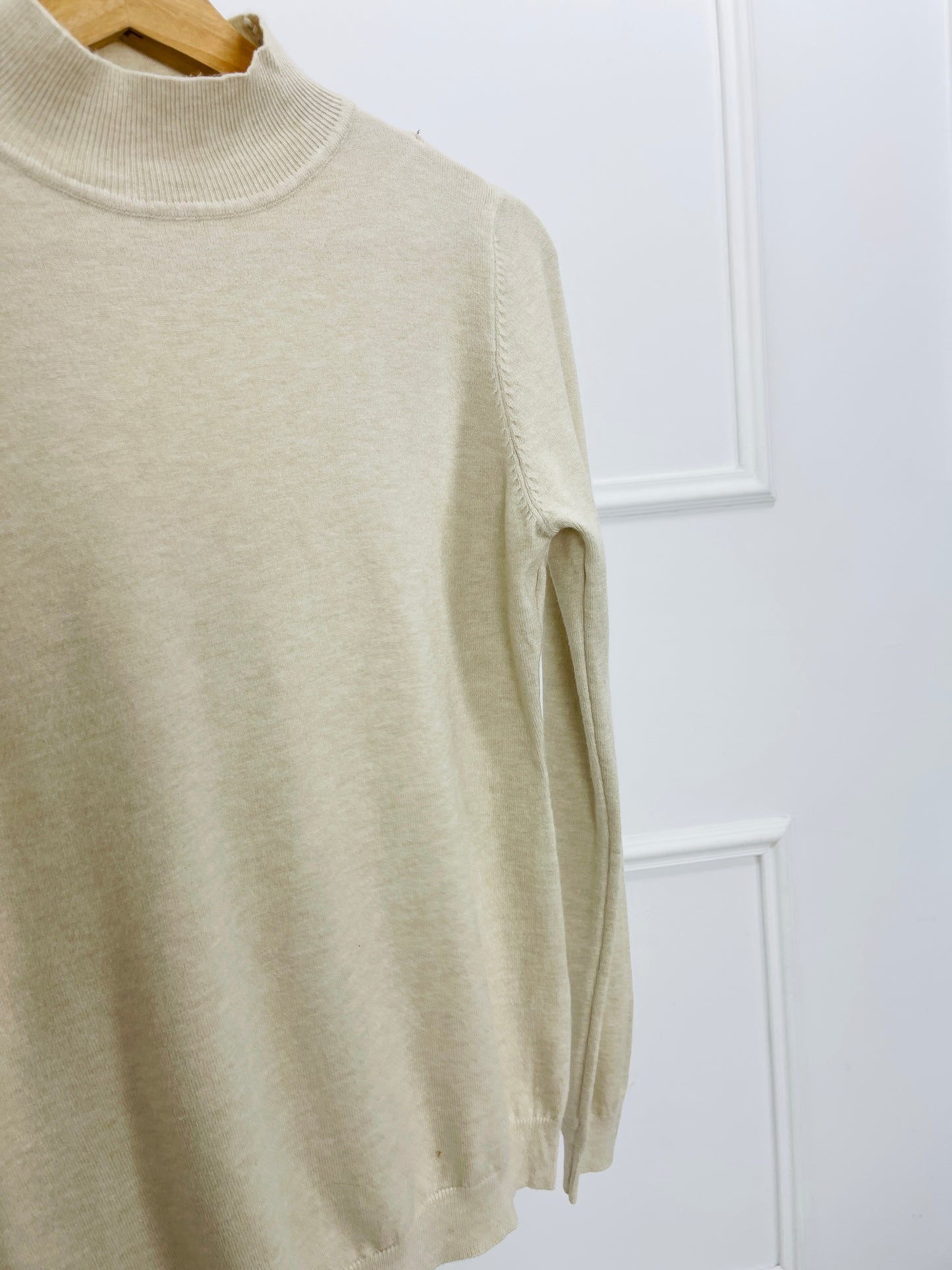 CAMISOLA DE MALHA BÁSICA