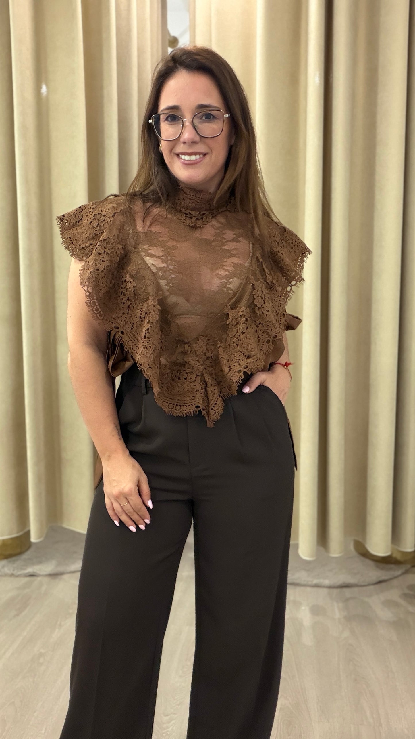 TOP COM RENDA MOCHY