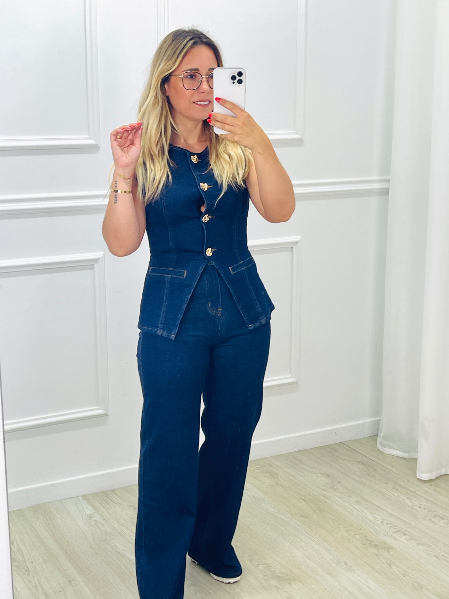 CONJUNTO COLETE E CALÇA EM GANGA