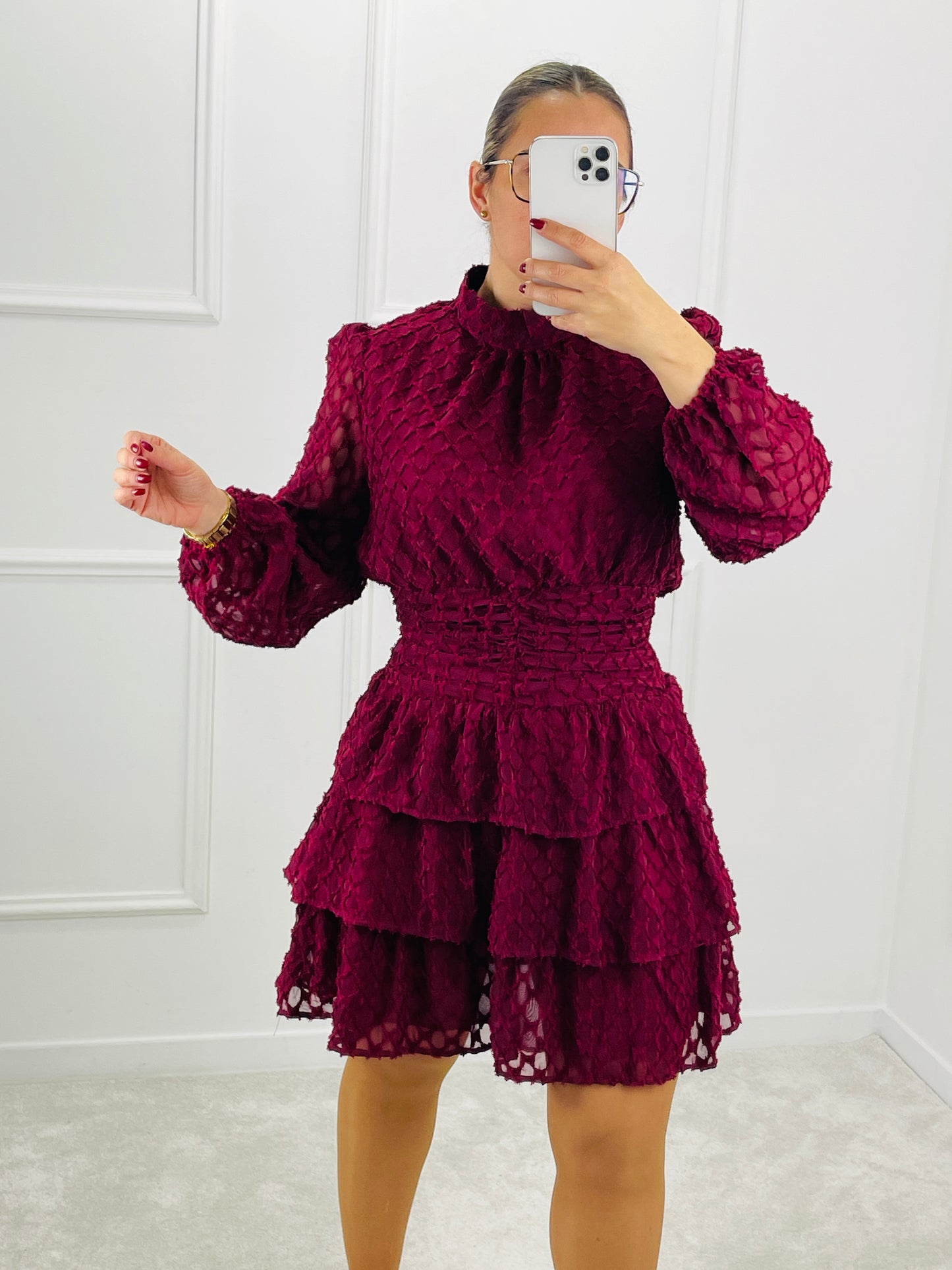 VESTIDO CURTO VERMELHO CEREJA TEXTURADO