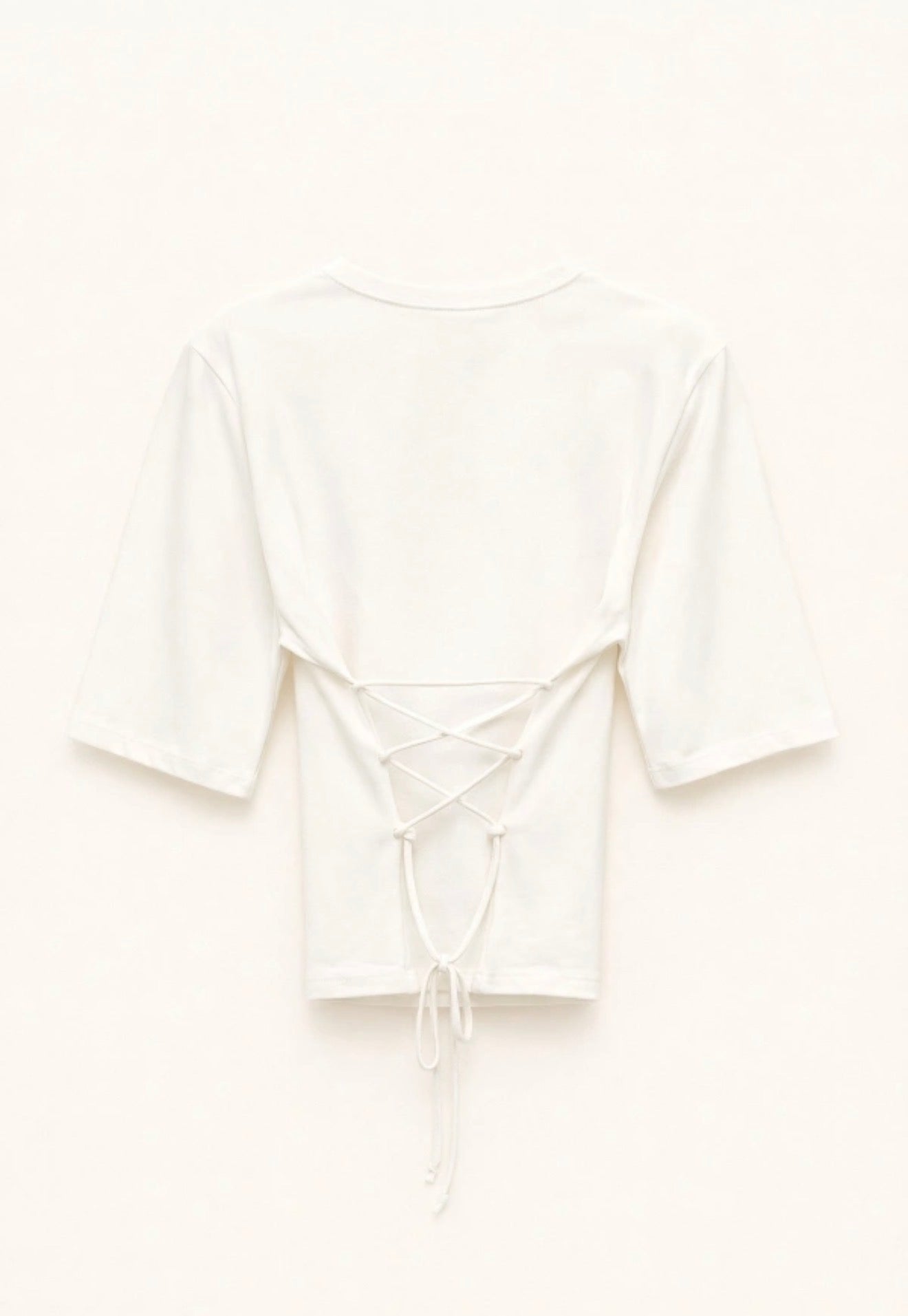 T-shirt Detalhe Cruzado Costas