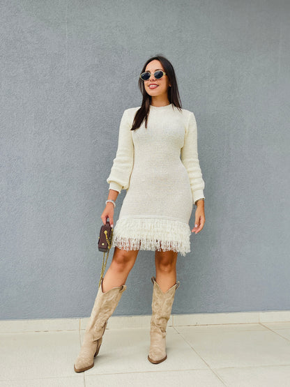 VESTIDO DE MALHA COM FRANJAS CRU