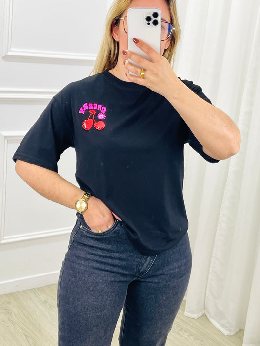 TSHIRT CHERRY PRETO