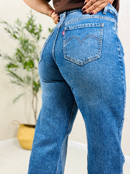 Calça Jeans Efeito Modelador e Push Up