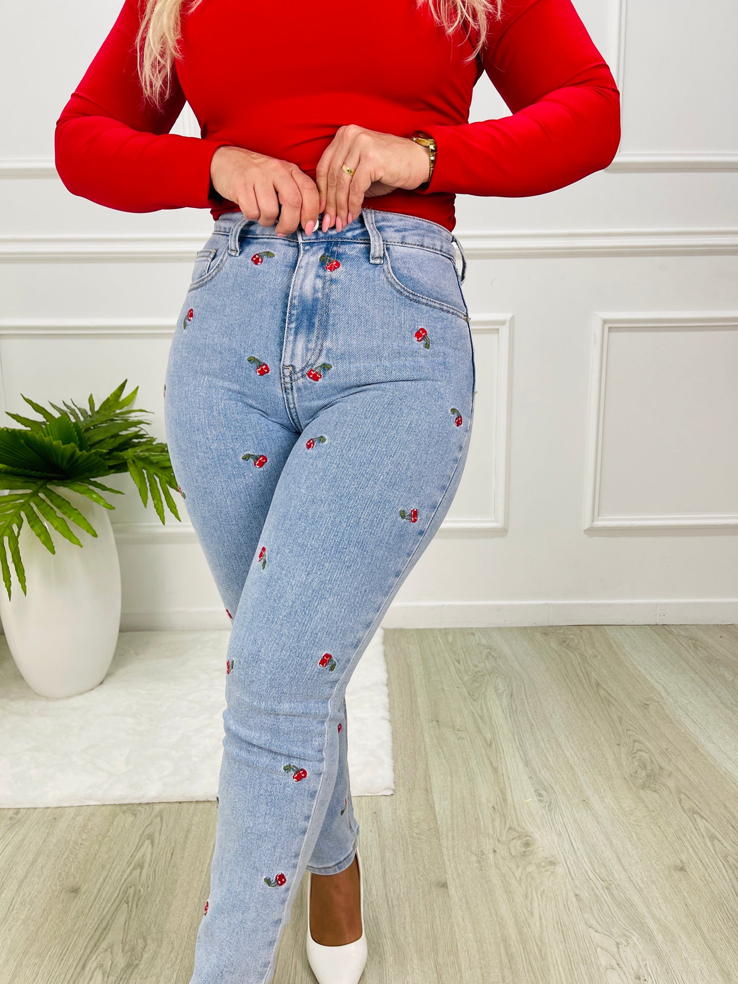 CALÇA MOM FIT CEREJAS REDIAL