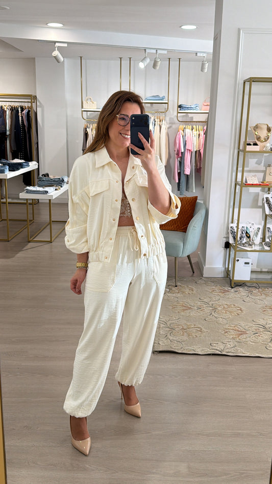 CONJUNTO BOMBER E CALÇA CRU