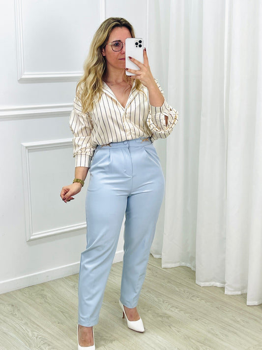 CALÇA ALFAIATARIA DETALHE DOURADO AZUL