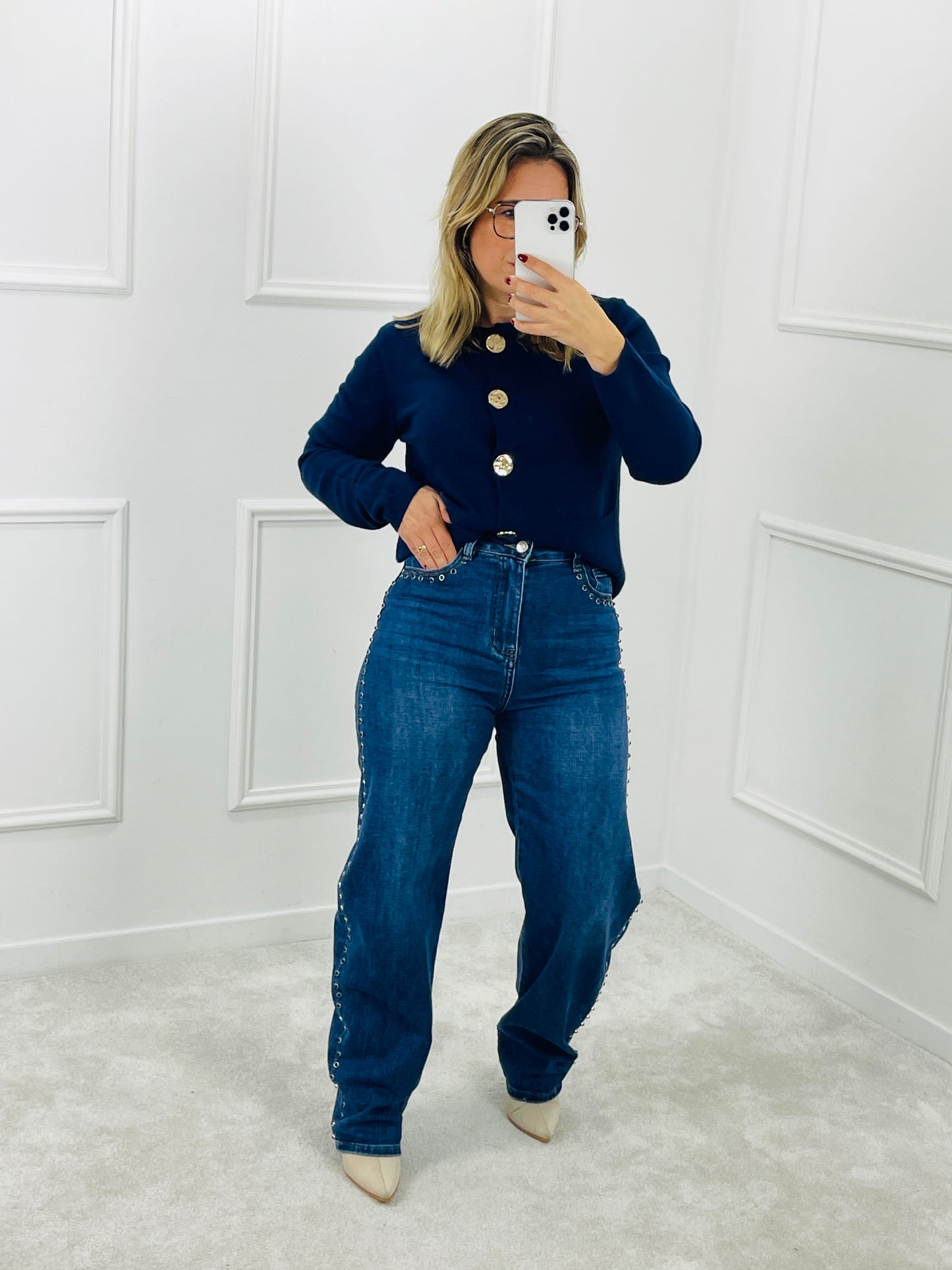 CALÇA BARREL COM TACHAS