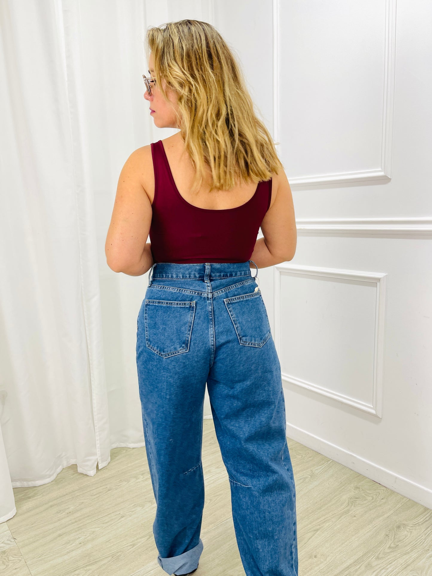 BODY COM DETALHE DOURADO V BORDEAUX