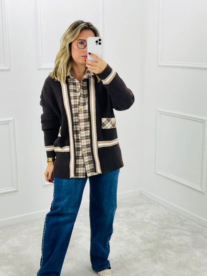 CARDIGAN CASTANHO EFEITO CAMISA