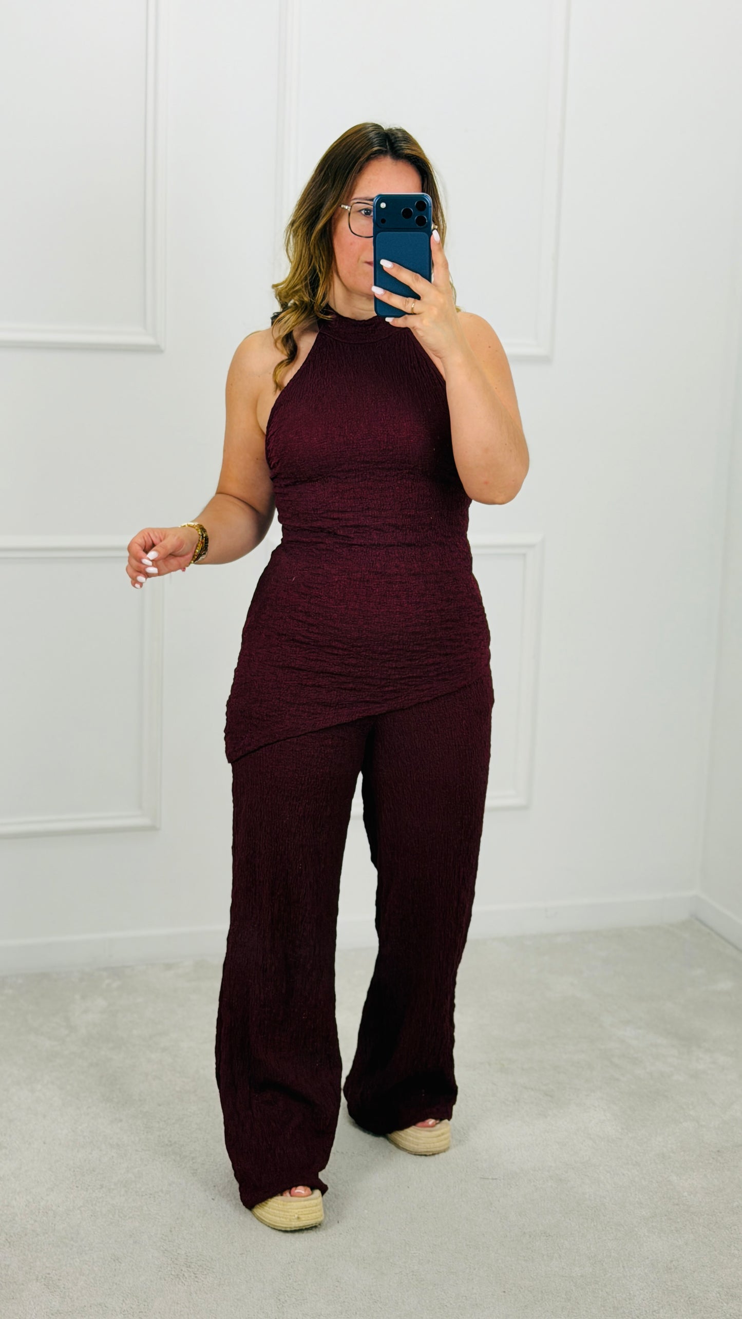 CONJUNTO TOP E CALÇA TEXTURIZADO BORDEAUX