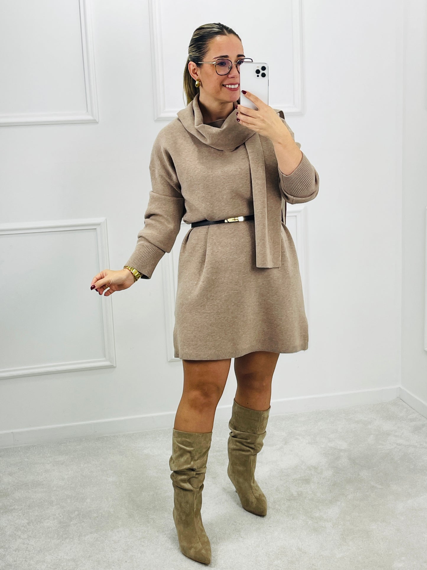 VESTIDO MALHA GOLA CACHECOL CAMEL