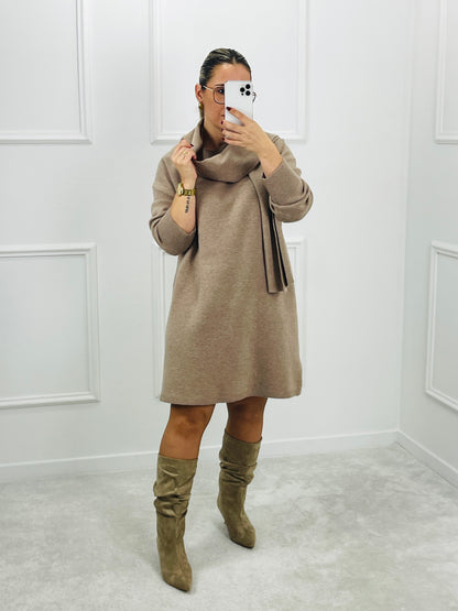 VESTIDO MALHA GOLA CACHECOL CAMEL