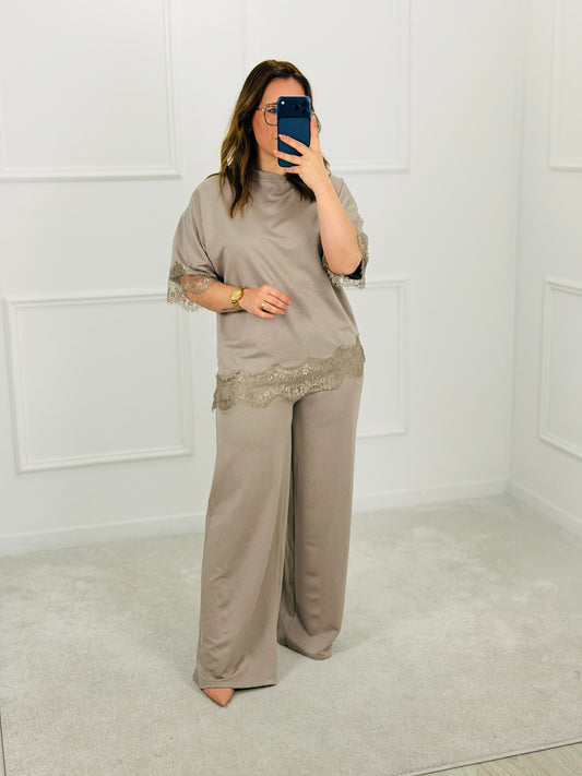 CONJUNTO ASSIMETRICO COM RENDA