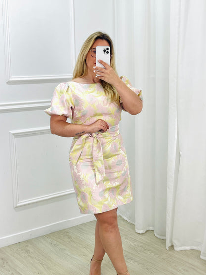 VESTIDO CURTO TEXTURIZADO SEM COSTAS TONS PASTEL