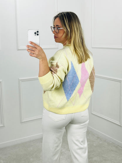 CAMISOLA DE MALHA COM PADRÃO LOSANGOS EM TONS PASTEL