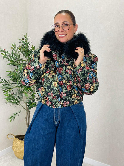 Casaco Floral com Gola de Pelo Preto