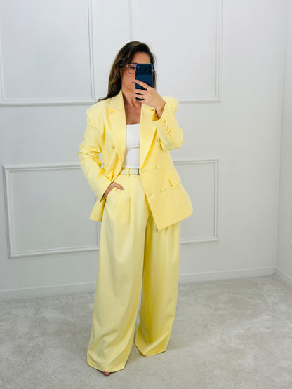 FATO MOCHY AMARELO