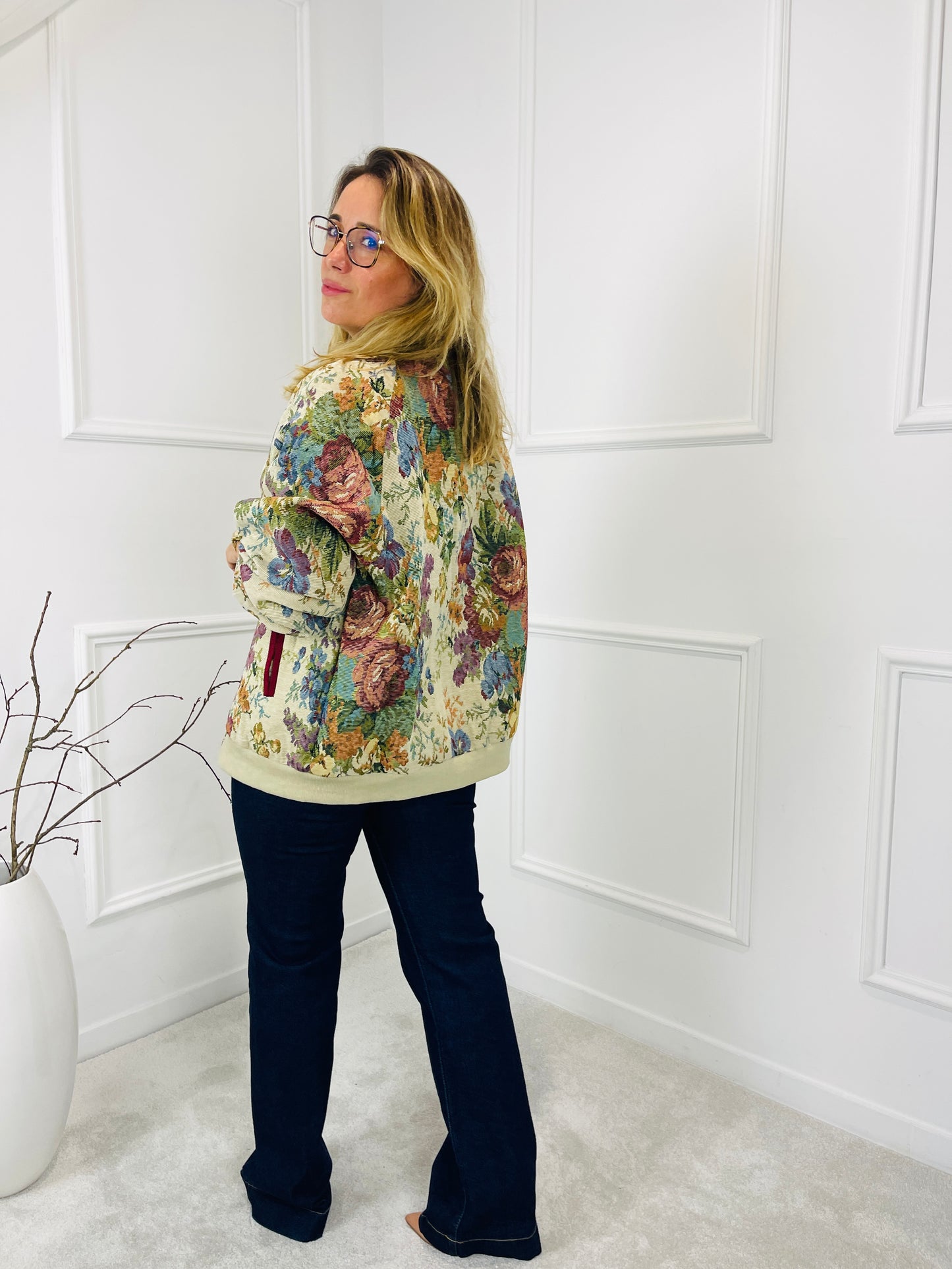 BOMBER FLORAL TEXTURIZADO