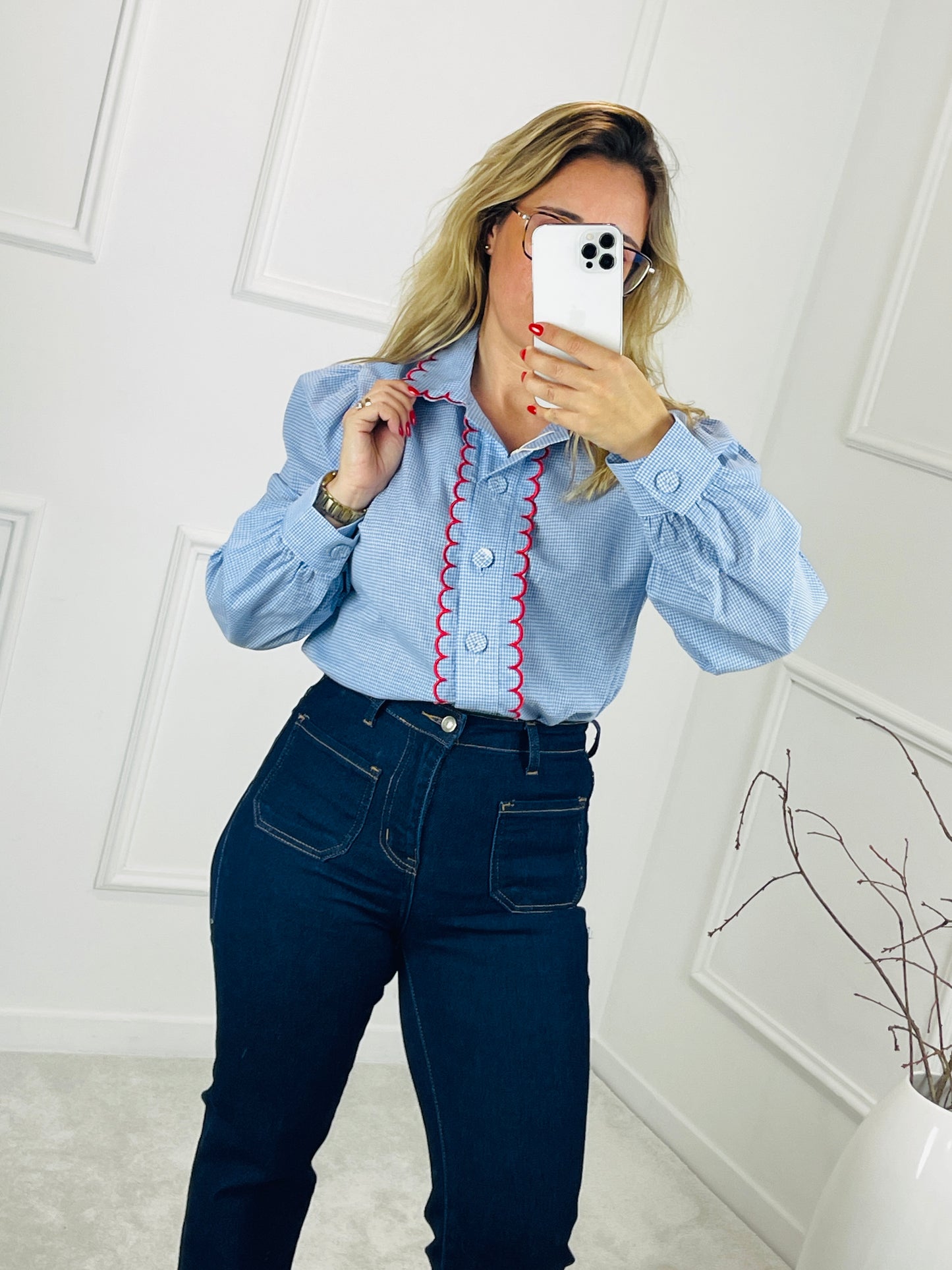 CAMISA XADREZ COM DETALHES VERMELHOS