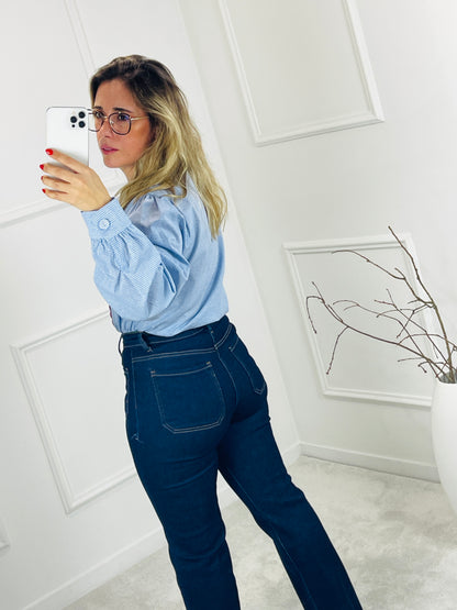 CAMISA XADREZ COM DETALHES VERMELHOS