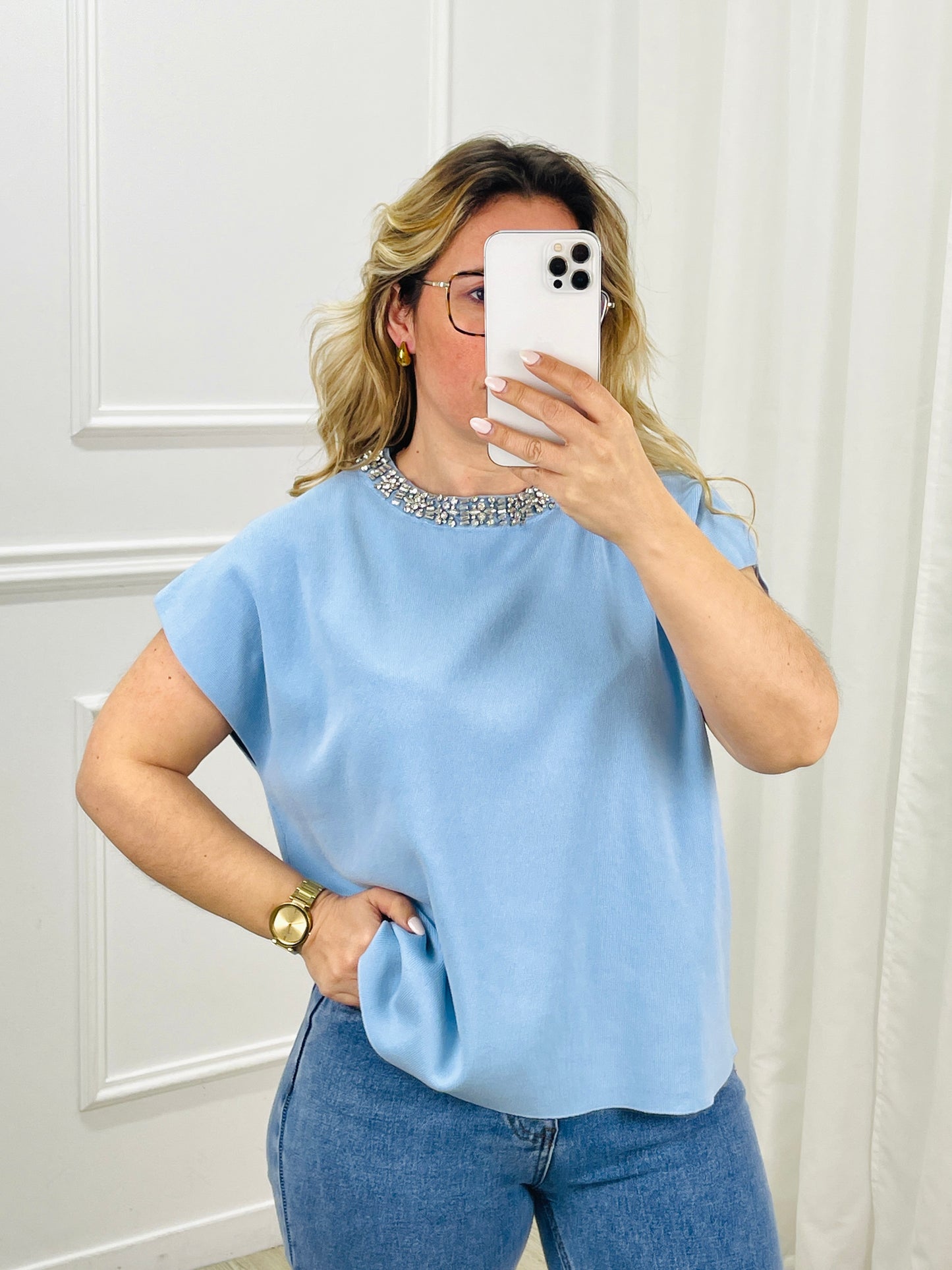 CAMISOLA MALHA COM BRILHO NA GOLA