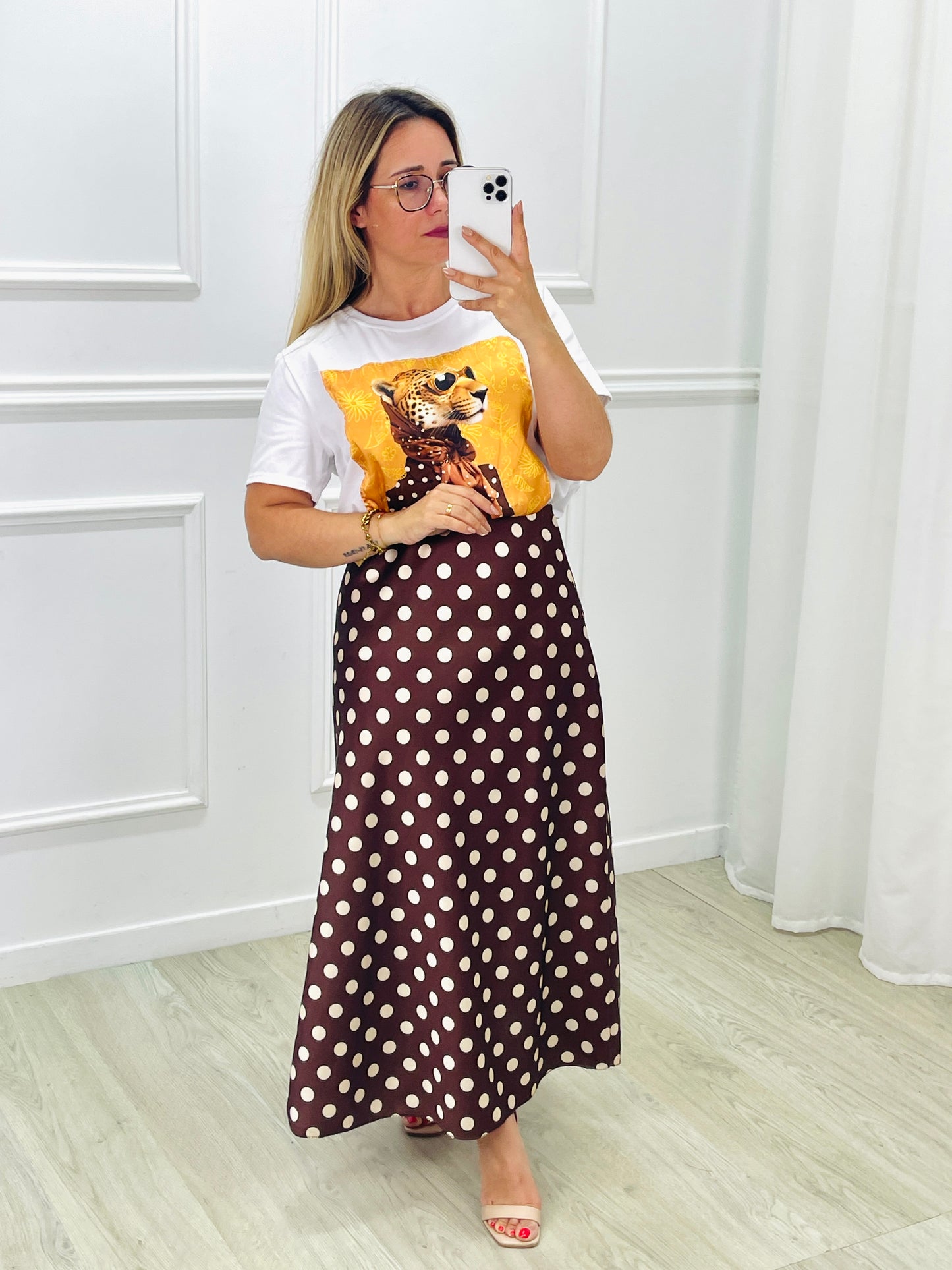 CONJUNTO TSHIRT E SAIA PINTAS