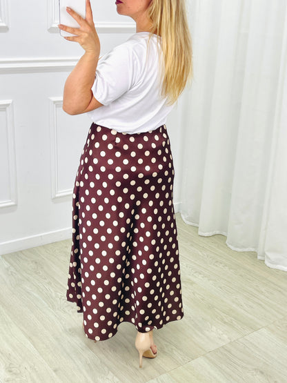 CONJUNTO TSHIRT E SAIA PINTAS