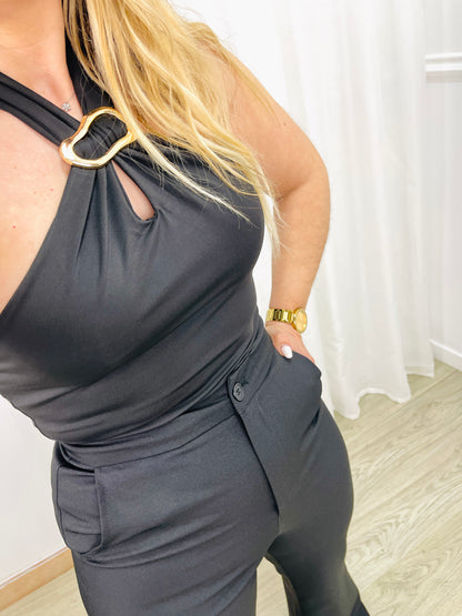 BODY HALTER COM DETALHE DOURADO