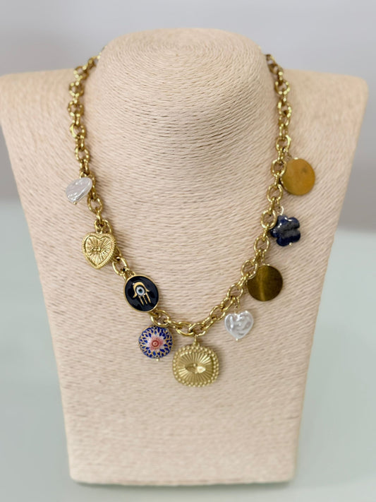 COLAR DOURADO MEDALHAS