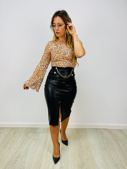 PULL ASYMÉTRIQUE À SEQUINS AVEC MANCHES CLARTE